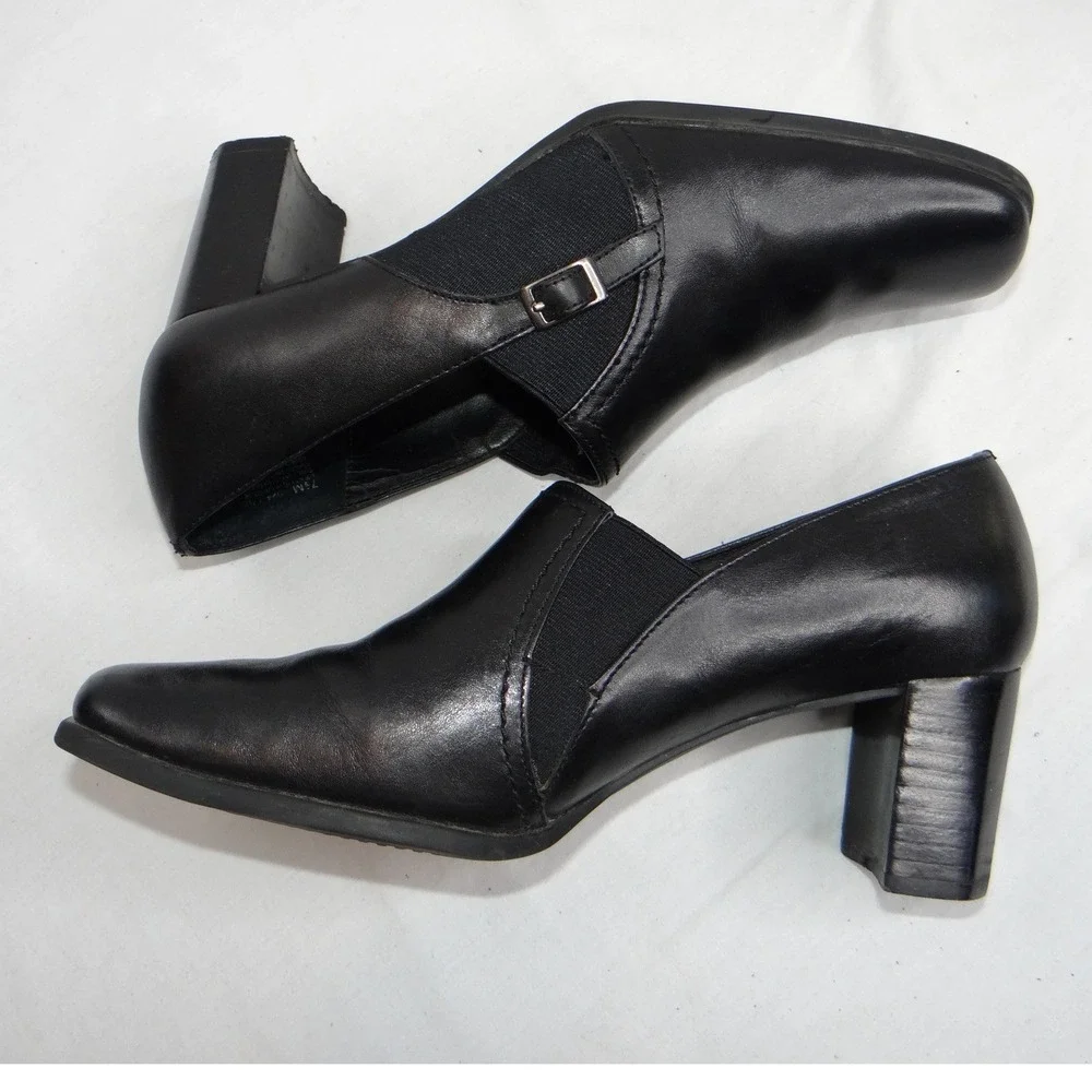 Liz Baker Black Leather Ankle Booties Block Heel Buckle‎ Slip On Women 7.5 M B